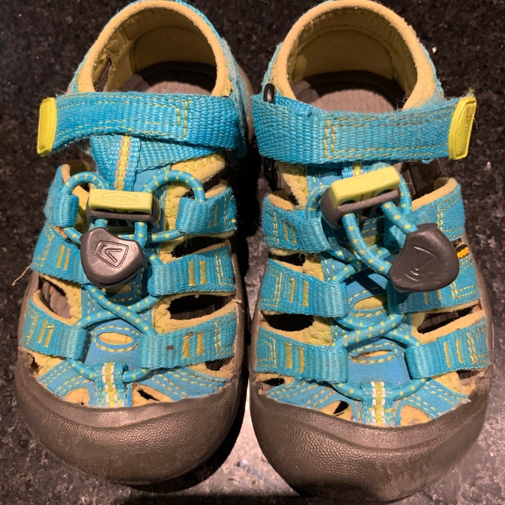 Keen toddler